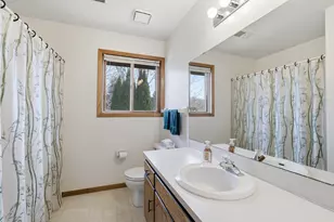 1707 Thornhill Ln, Woodbury, MN 55125 - Photo 20