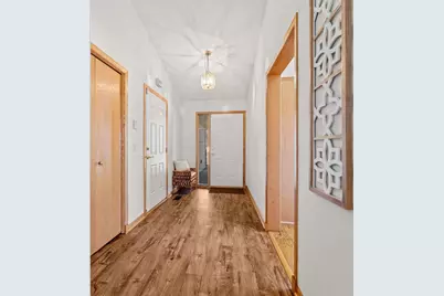 9242 Dunbar Knoll Circle N, Brooklyn Park, MN 55443 - Photo 8