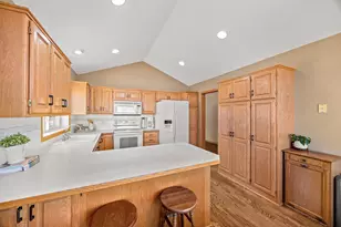 9242 Dunbar Knoll Cir N, Brooklyn Park, MN 55443 - Photo 6