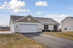 19235 Engle Wood Dr, Big Lake, MN 55309 - Photo 2