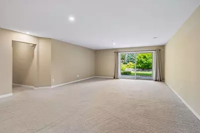 10786 Lyndale Bluffs Trail, Bloomington, MN 55420 - Photo 28