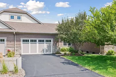10786 Lyndale Bluffs Trail, Bloomington, MN 55420 - Photo 2