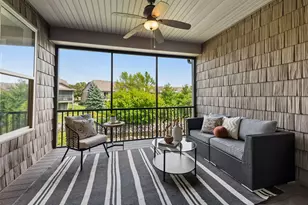 10786 Lyndale Bluffs Trail, Bloomington, MN 55420 - Photo 18
