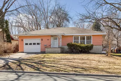 742 Atwood Street S, Shakopee, MN 55379 - Photo 1
