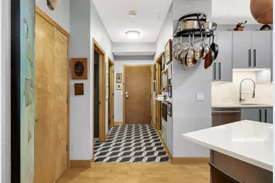 308 E 18th Street #303, Minneapolis, MN 55404 - Photo 14