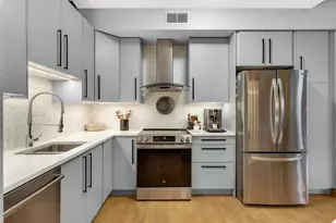 308 E 18th St, Minneapolis, MN 55404 - Photo 16