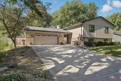 2405 Quinwood Lane N, Plymouth, MN 55441 - Photo 44