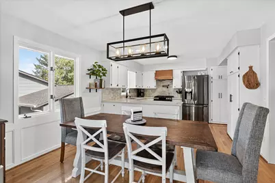 2405 Quinwood Lane N, Plymouth, MN 55441 - Photo 2