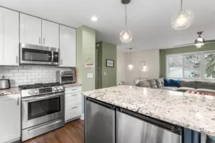 8509 Morgan Ln, Eden Prairie, MN 55347 - Photo 12