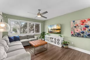 8509 Morgan Ln, Eden Prairie, MN 55347 - Photo 6