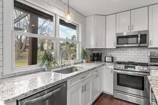 8509 Morgan Ln, Eden Prairie, MN 55347 - Photo 14