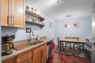 1901 Emerson Ave S, Minneapolis, MN 55403 - Photo 10