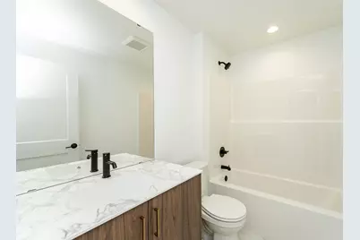 1093 Century Village Lane NE, Rochester, MN 55906 - Photo 12
