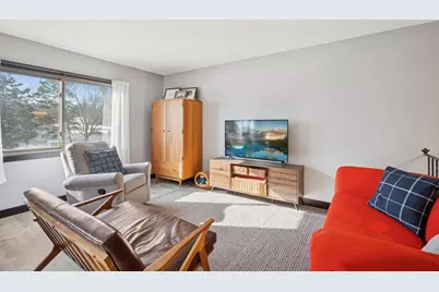 7511 Wedgewood Way, Maple Grove, MN 55311 - Photo 2