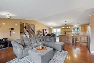 8196 Custers Trl, Inver Grove Heights, MN 55076 - Photo 6