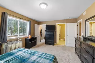8196 Custers Trl, Inver Grove Heights, MN 55076 - Photo 14