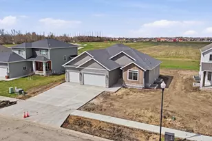 2950 Prairie Farms Cir S, Fargo, ND 58104 - Photo 48