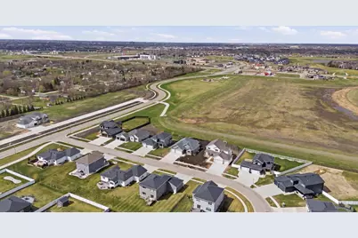 2950 Prairie Farms Circle S, Fargo, ND 58104 - Photo 44