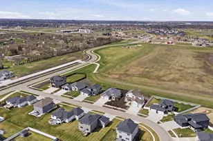 2950 Prairie Farms Cir S, Fargo, ND 58104 - Photo 44