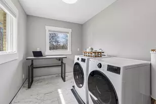 314 Deerwood Ln N, Plymouth, MN 55441 - Photo 8