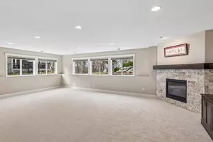 6284 Montee Dr, Eden Prairie, MN 55344 - Photo 36