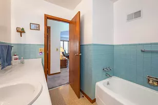 206 N 1st Ave E, Truman, MN 56088 - Photo 16