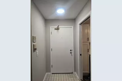 4710 58th Avenue N #106, Crystal, MN 55429 - Photo 8