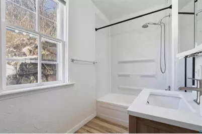 326 N 19th Avenue W, Duluth, MN 55806 - Photo 14