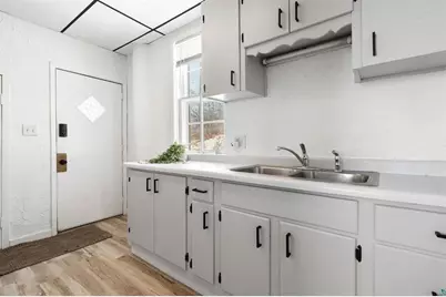 326 N 19th Avenue W, Duluth, MN 55806 - Photo 4