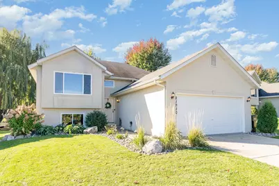 21220 Ilavista Way, Lakeville, MN 55044 - Photo 2