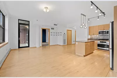 215 10th Avenue S #230, Minneapolis, MN 55415 - Photo 8