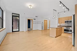 215 10th Ave S, Minneapolis, MN 55415 - Photo 8