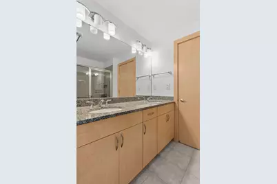 215 10th Avenue S #230, Minneapolis, MN 55415 - Photo 12