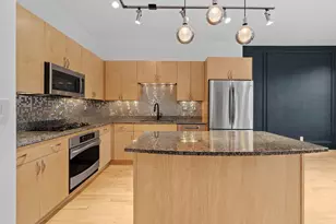 215 10th Ave S, Minneapolis, MN 55415 - Photo 1