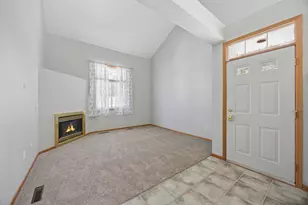 2711 Mallard Dr, Woodbury, MN 55125 - Photo 4