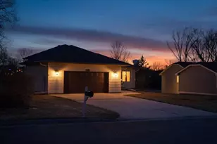 5583 W 140th St, Savage, MN 55378 - Photo 52