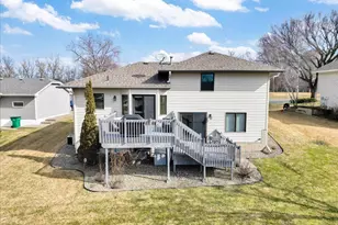 5583 W 140th St, Savage, MN 55378 - Photo 8