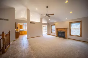 4931 Scenic View Dr SW, Rochester, MN 55902 - Photo 6