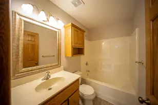 4931 Scenic View Dr SW, Rochester, MN 55902 - Photo 20