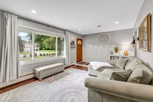 683 Tanglewood Dr, Shoreview, MN 55126 - Photo 6