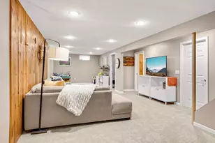 683 Tanglewood Dr, Shoreview, MN 55126 - Photo 18