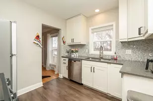 5312 Lilac Dr N, Brooklyn Center, MN 55430 - Photo 8