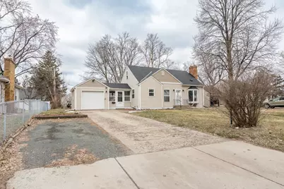 5312 Lilac Drive N, Brooklyn Center, MN 55430 - Photo 2