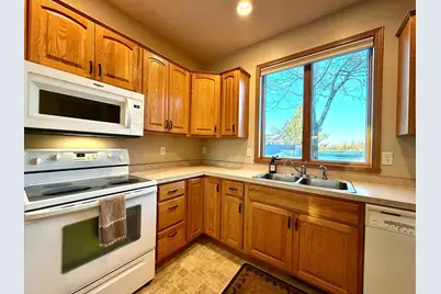 408 Rako Street SW, Bemidji, MN 56601 - Photo 6