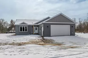 465 Oak Cir, Vergas, MN 56587 - Photo 1
