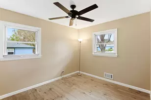 159 County Rd C2 W, Roseville, MN 55113 - Photo 18