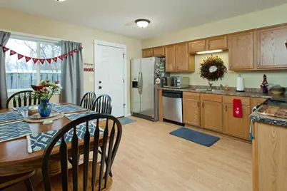 831 Weeks Avenue SE, Minneapolis, MN 55414 - Photo 4