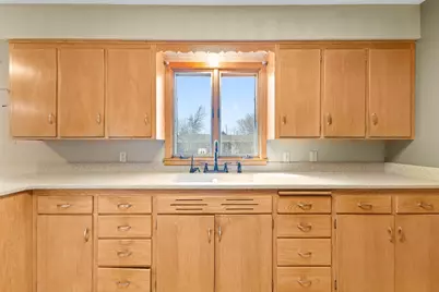 816 W Chandler Street, Arlington, MN 55307 - Photo 6