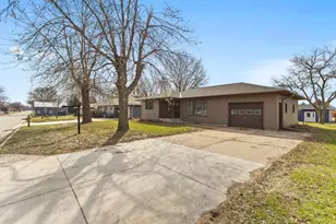 816 W Chandler St, Arlington, MN 55307 - Photo 26