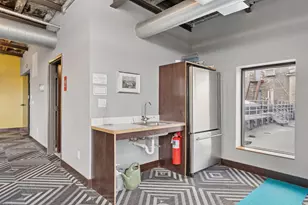 214 4th St E, Saint Paul, MN 55101 - Photo 32